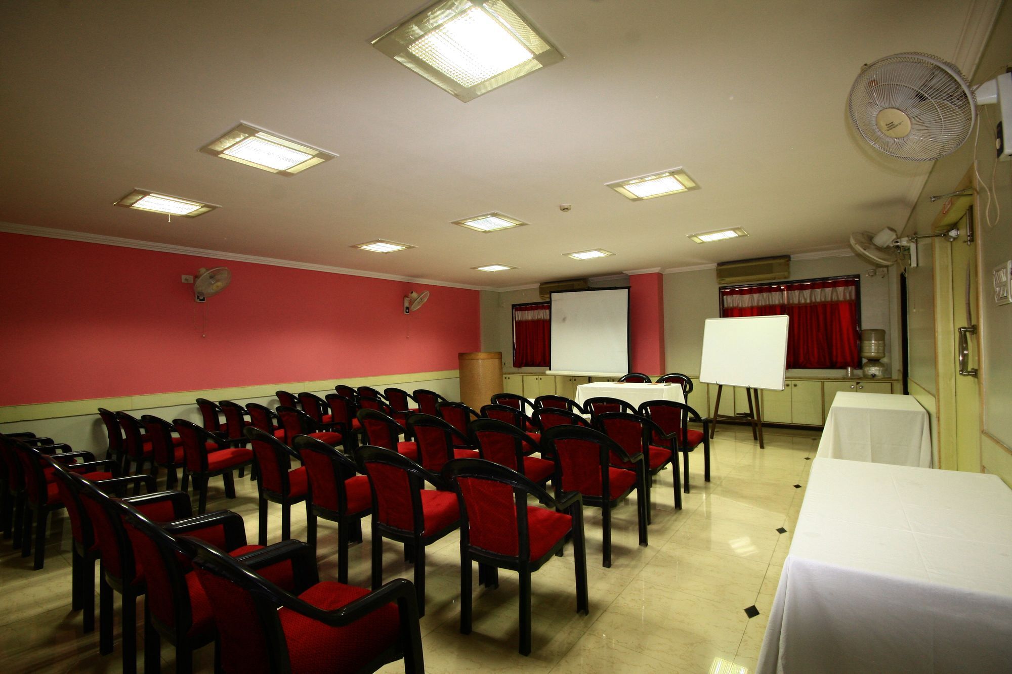 Hotel Deccan Park 3*